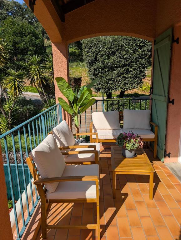 Résidence avec piscine, hébergement climatisé 6 couchages deux chambres - 2