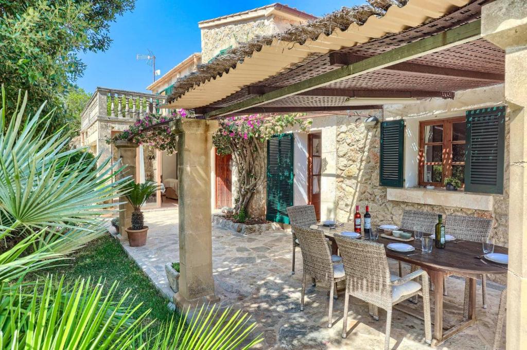 Villa Vidrier II by Villa Plus - 2