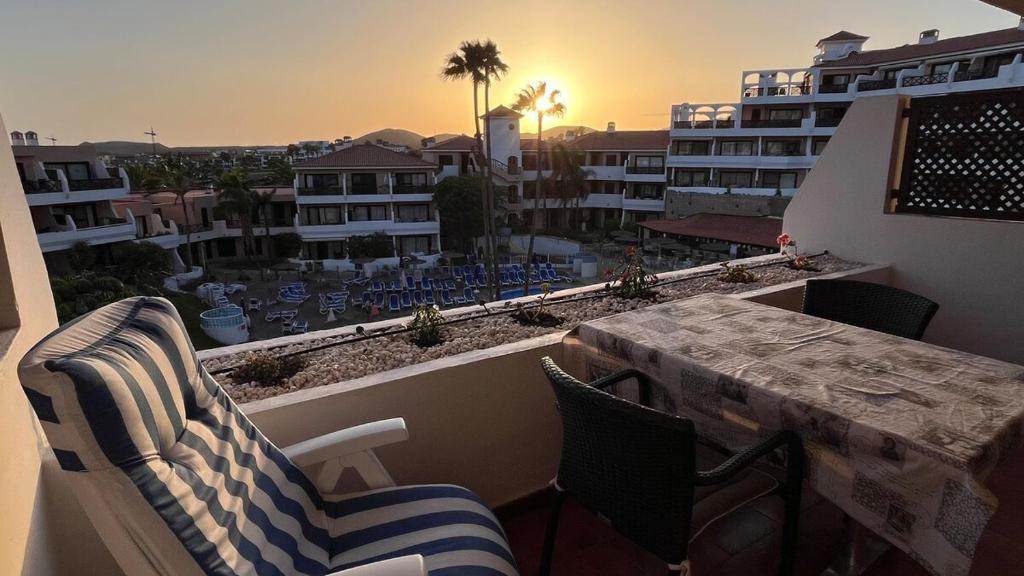 Beautiful sunset view apartment - 3