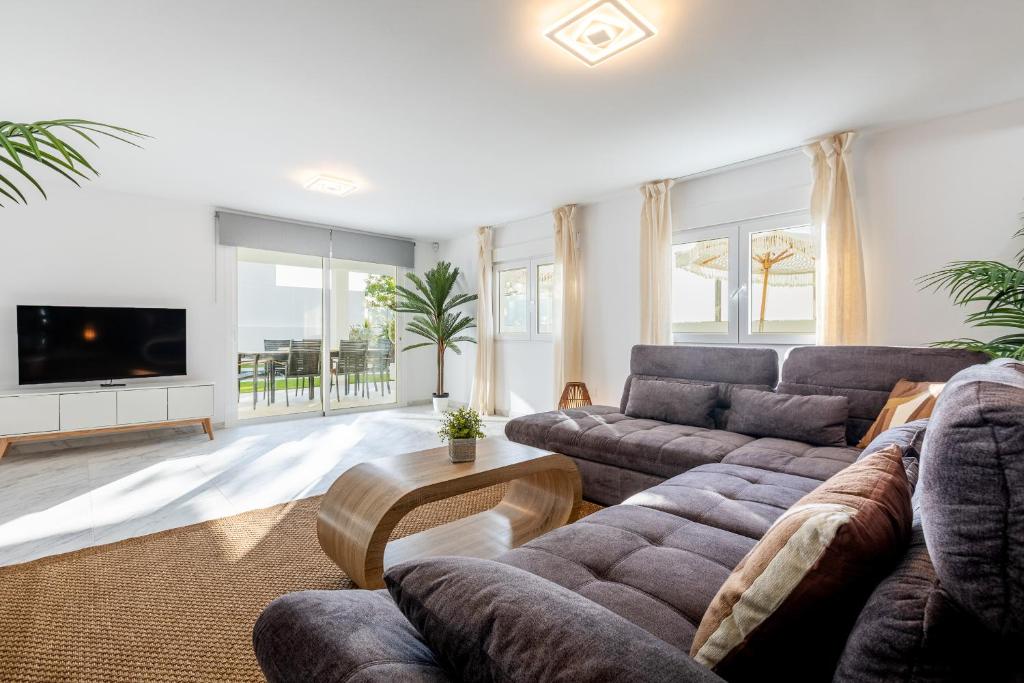 Exclusive Villa Atlantida with Private Heated Pool - 4