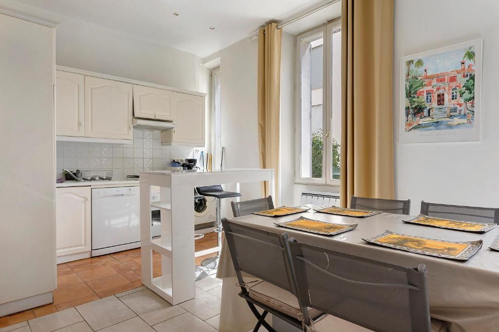 2 Bedroom Apartment Cannes Center - 4