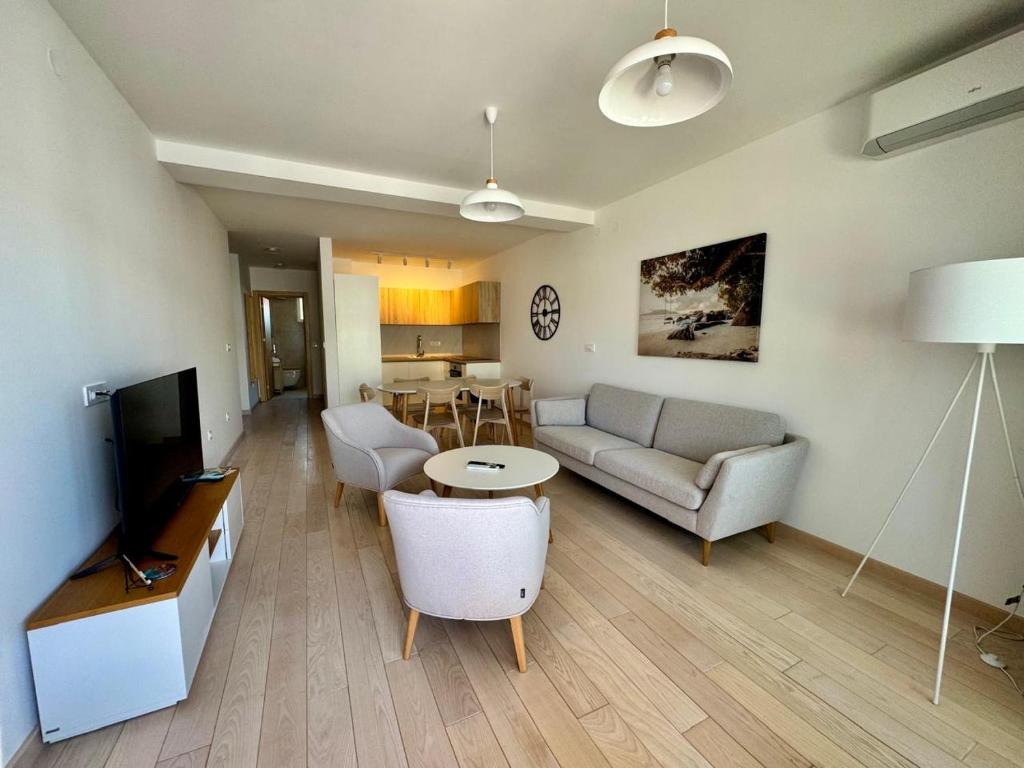 River side apartment C19 - 5