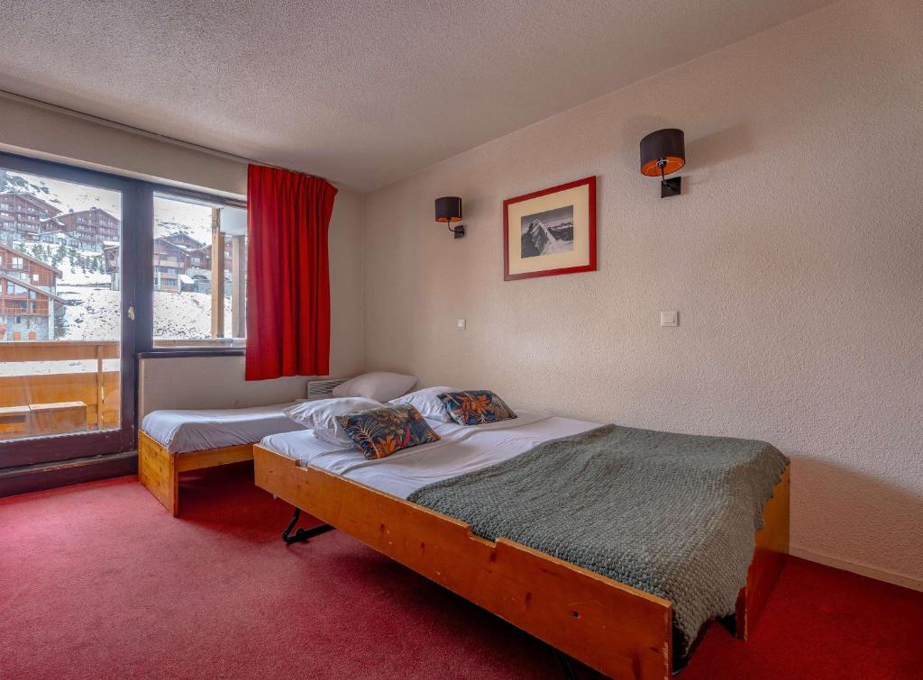 Residence Les Olympiades, Ski In-Out with WiFi in Val Thorens, "V15, V16" by Versant Collection - 2