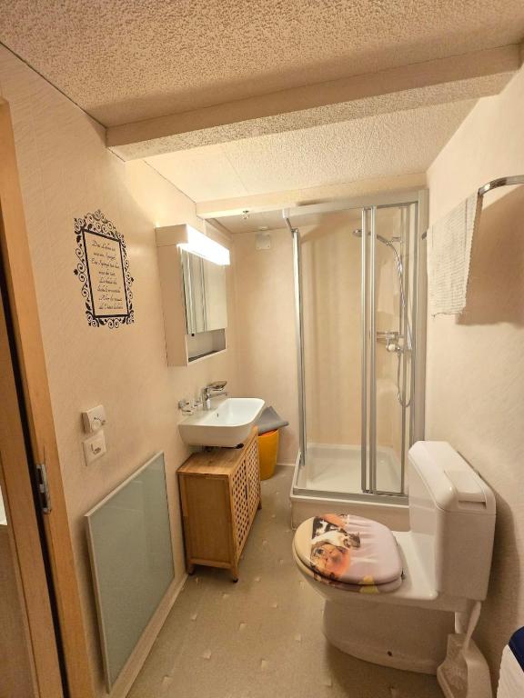 Urchiges Chalet mitten im Herzen von Leukerbad - 5
