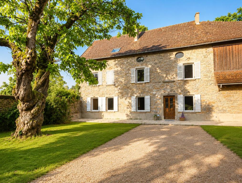 Superbe maison en pierre - 1