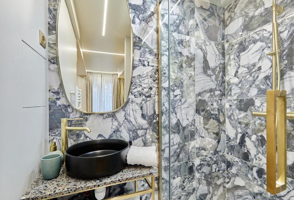 Apartment Le Marais place des Vosges by Studio prestige - 3