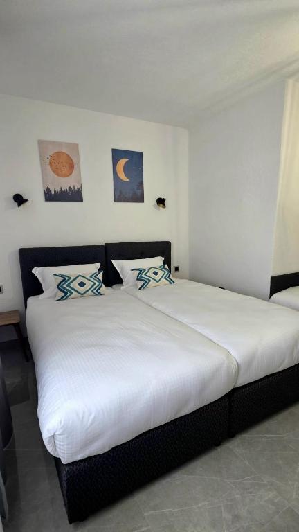 La Luna Apartments - 4