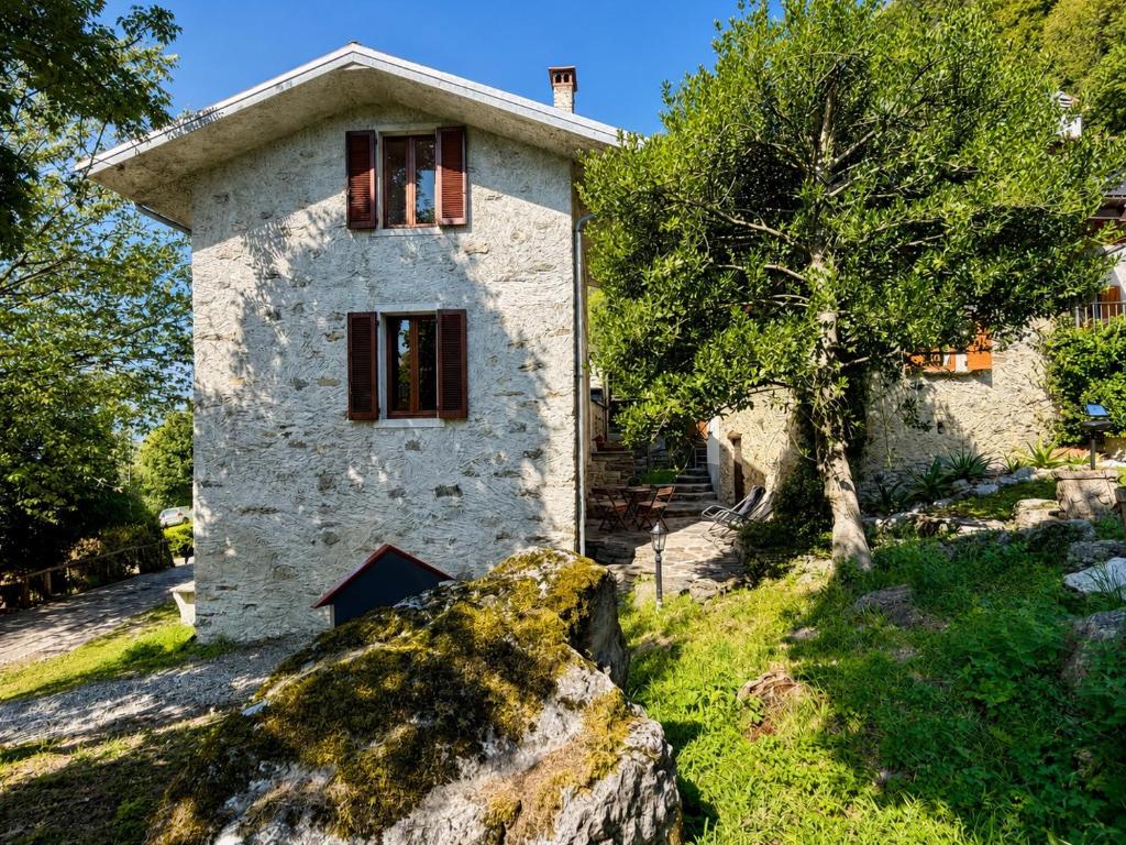 Casa Bucaneve & Ciclamino - YourLakeComoHome - 1