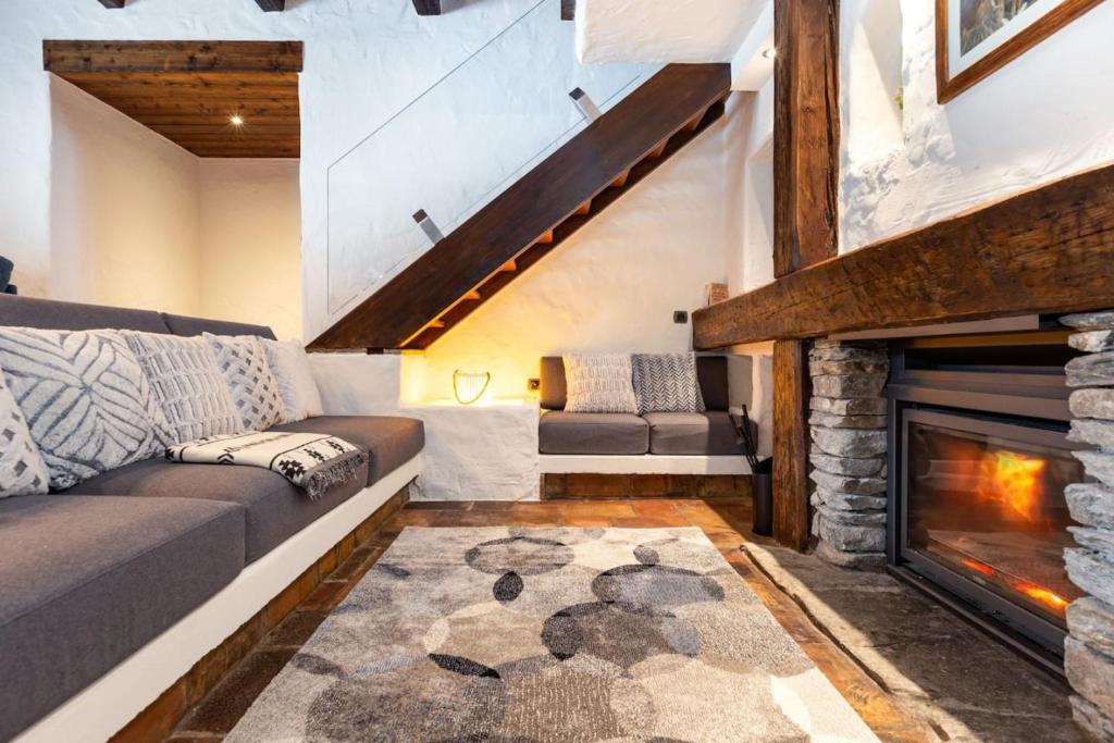 Chalet Les Praz - 280sqm - Sauna Cinema Fitness - 5 Bedrooms in Heart of Les Praz - By Cozee Rentals - 5