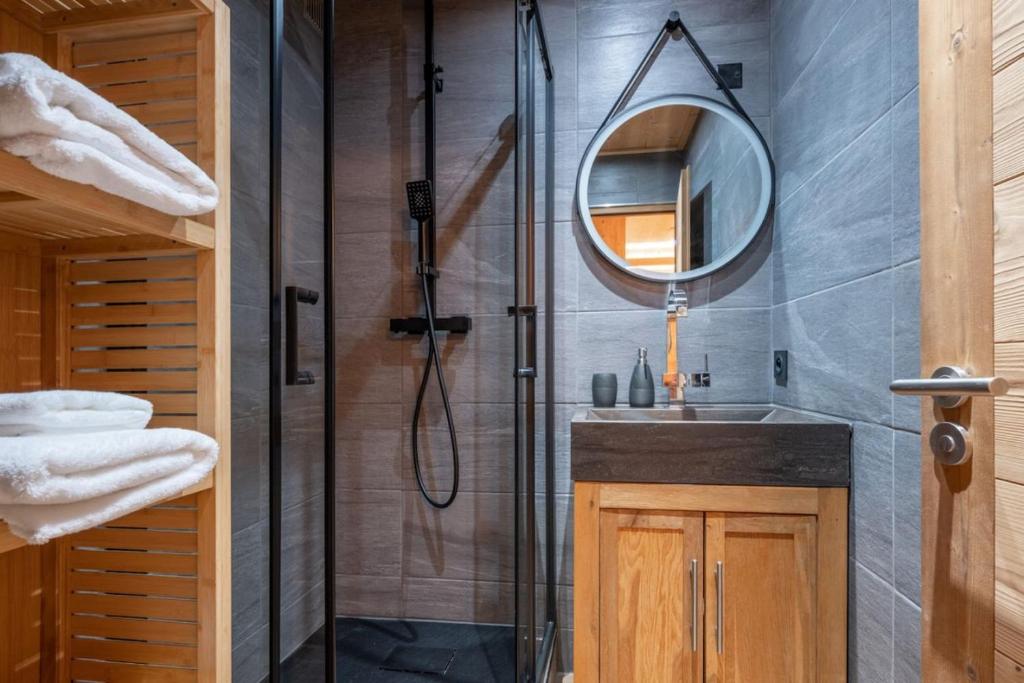Chamois Blanc - Quiet Studio close to the town centre - By Cozee Rentals - 5