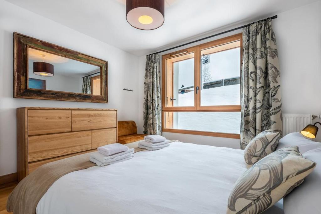 Le Freney - New Apartment in Town Center & Free parking - By Cozee Rentals - 3