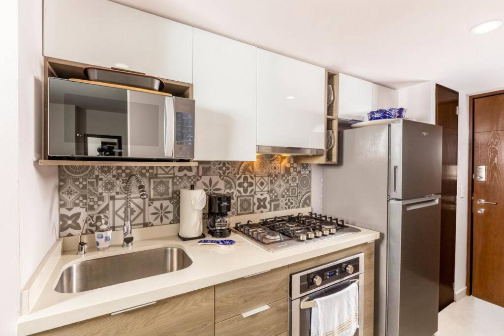 Beautiful Oceanfront Suite by Moikka Rentals - 5