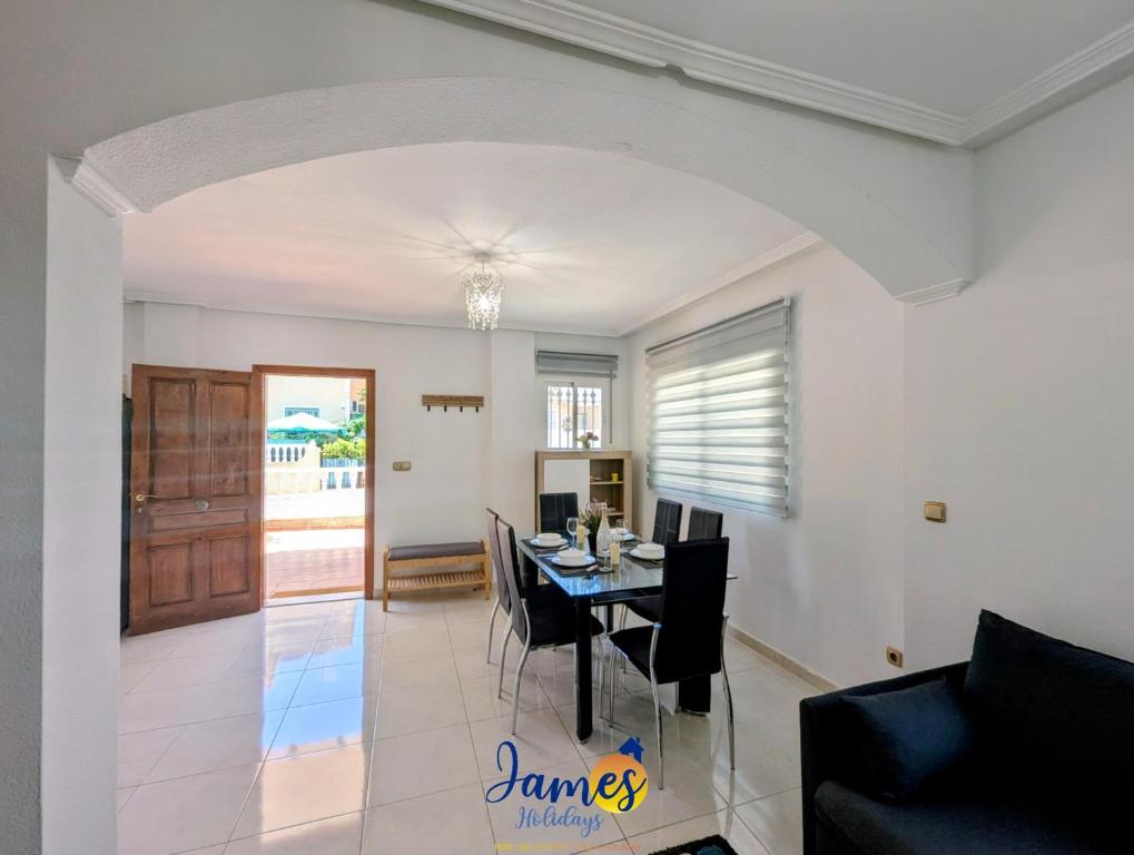 Family Townhouse in La Zenia LZ15 - 5