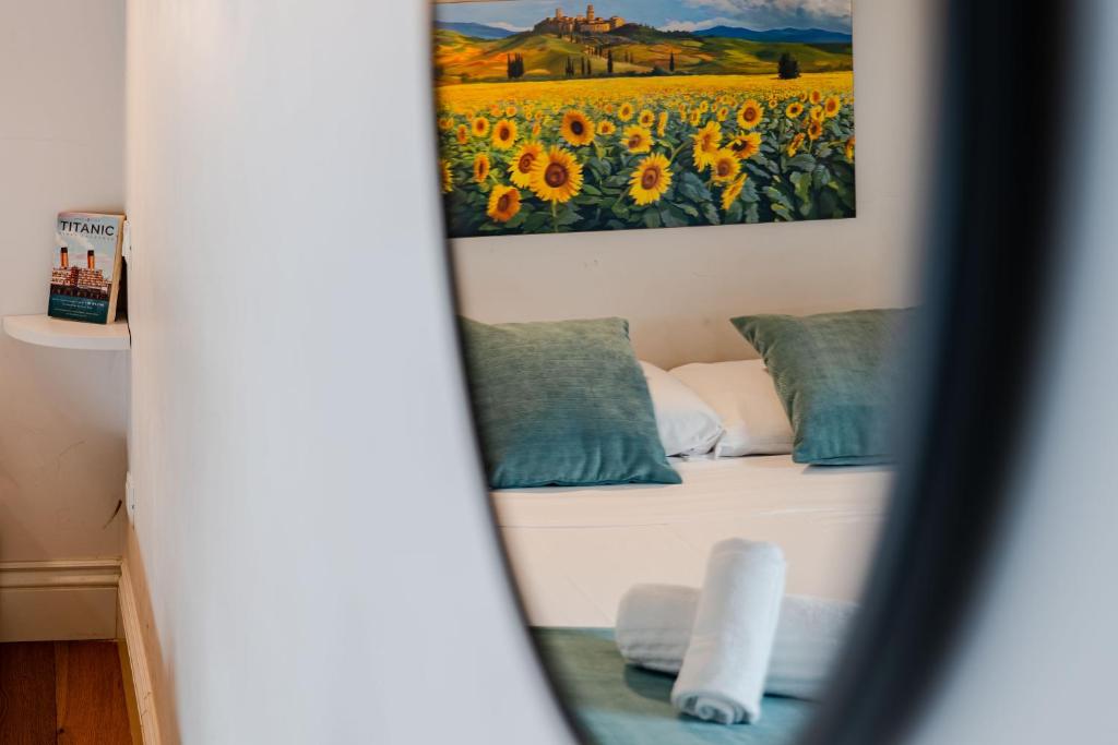 Modern Apt x4 SMN, 5 mins from Duomo, AC & Wi-Fi - 2