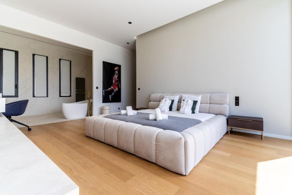 Villa Marbella with exceptional pool and hot tub - 5