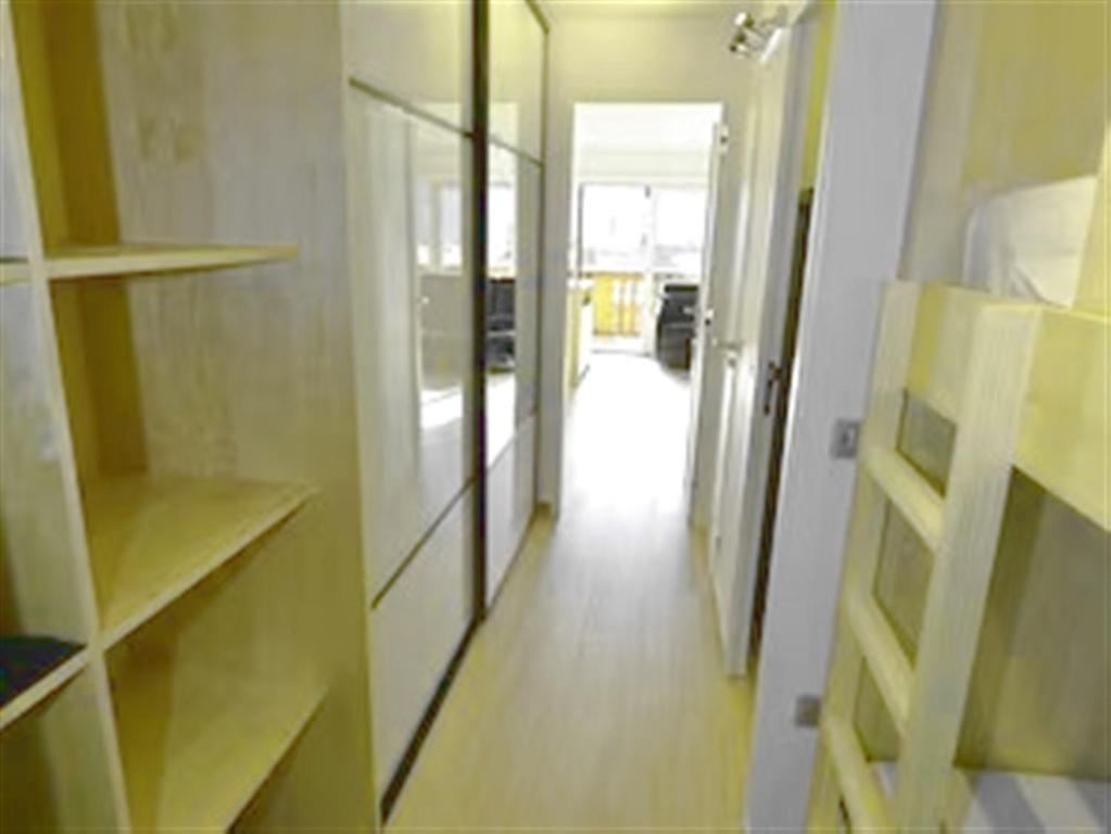 Beau studio 36 m2 pour 4 personnes - refait à neuf - centre station - 5