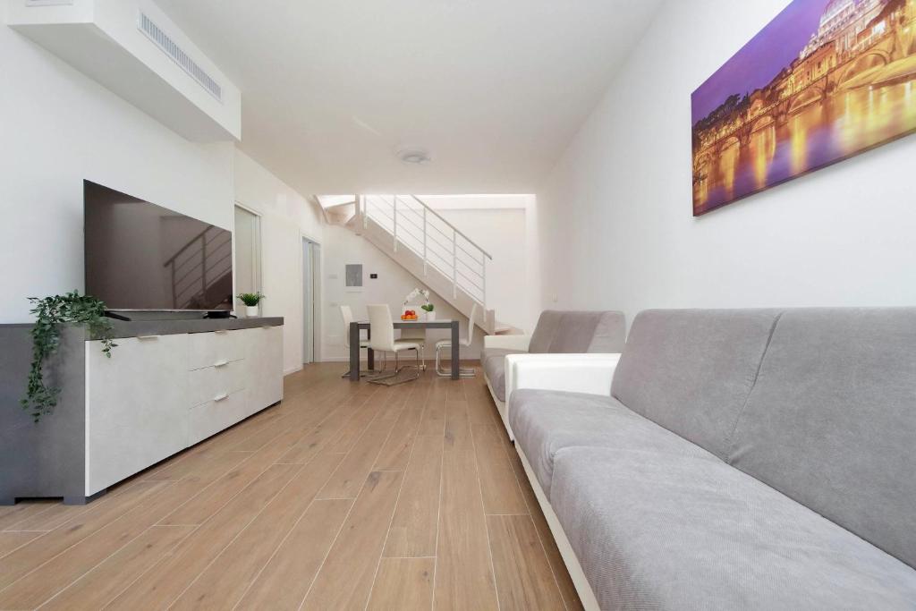 Villa Spaziosa · Home Office · San Lorenzo - 1