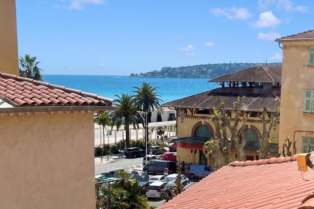 Grand Green Terrace Apartment - Happy Rentals - 2