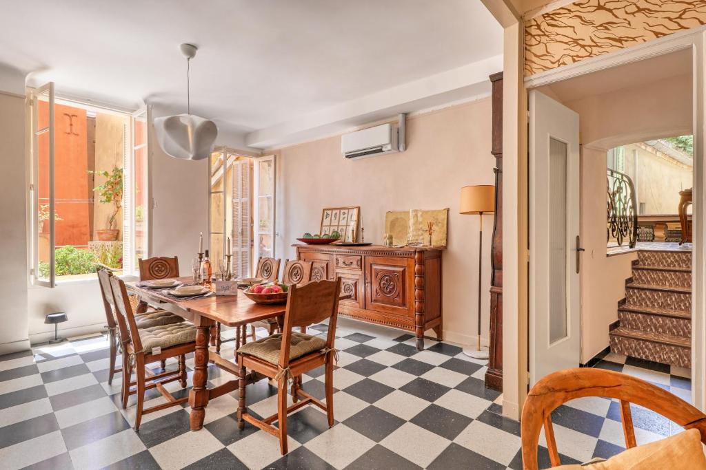Grand Green Terrace Apartment - Happy Rentals - 4