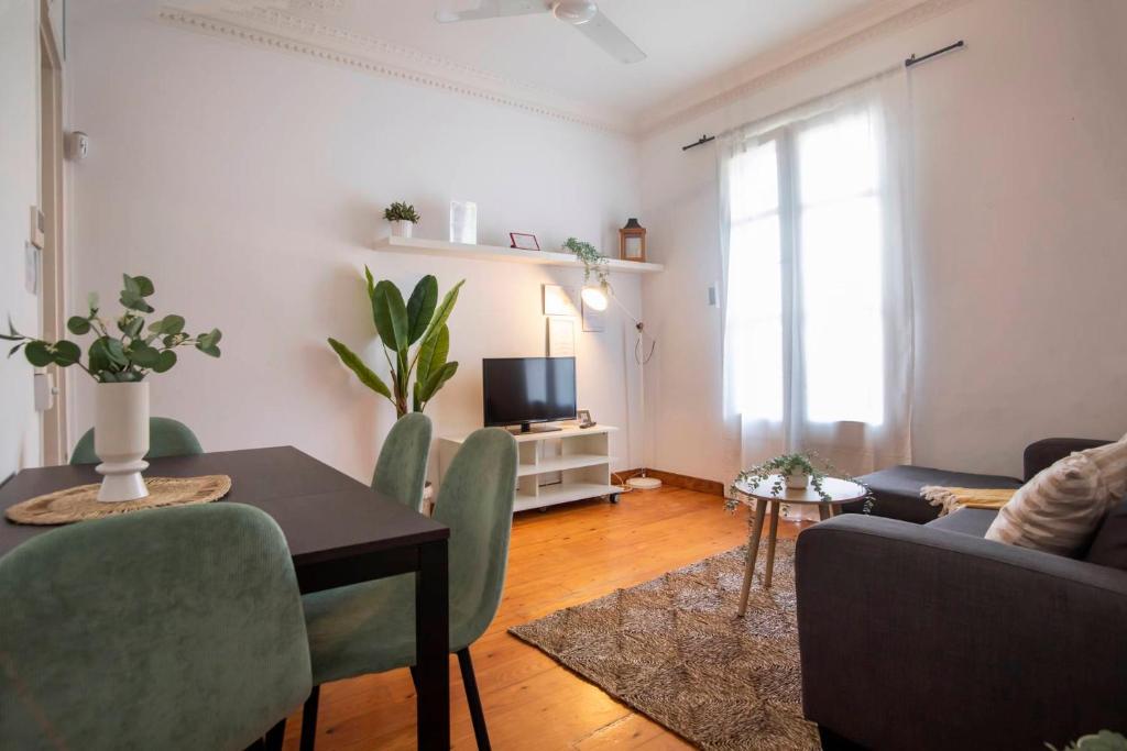 21par1005 Beautiful 3 bedrooms apartment - 1