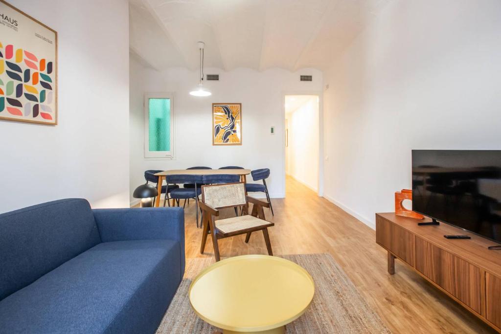 33PAR1094 - Magnific 2BR Flat in Poble Sec - 4