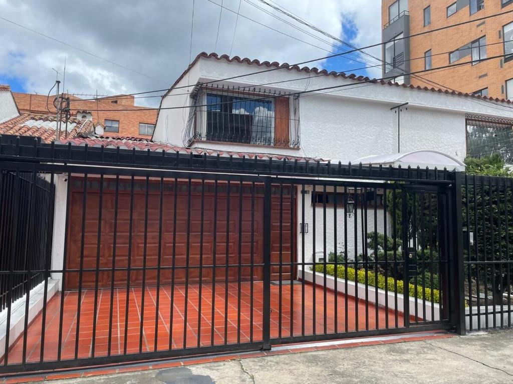 Furnished Luxury House Bogota - 3
