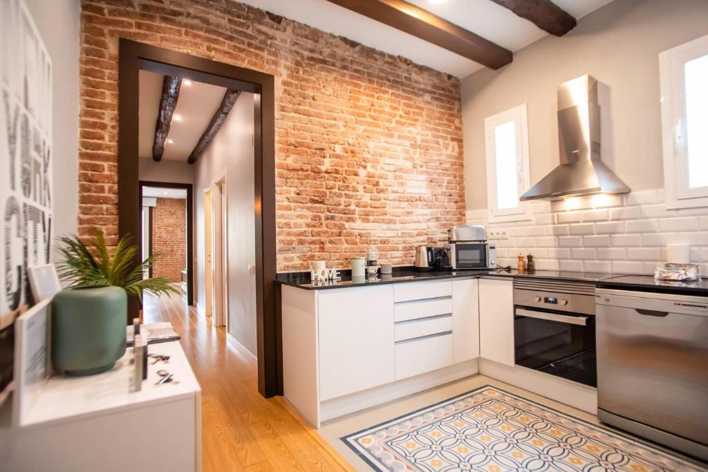 44MAL1084- Bright 2BR apartment - 4