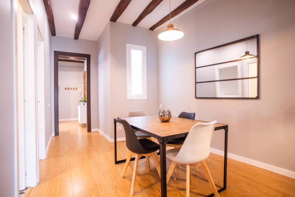 44MAL1084- Bright 2BR apartment - 5