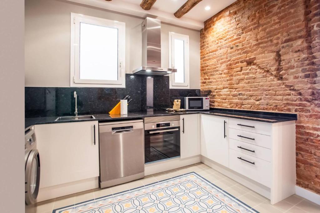13MAL1077-Magnific 2br2bh flat in Sagrada Familia - 4