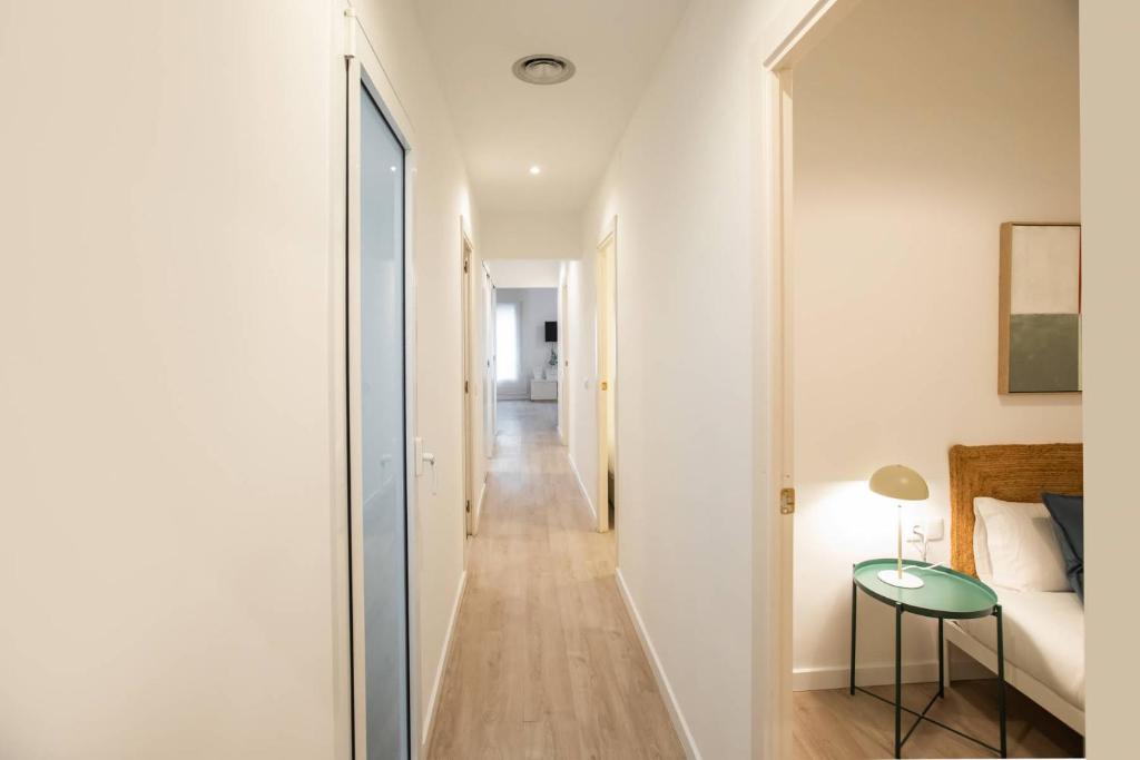 32IND1115 - Apartment in Barcelona - 2