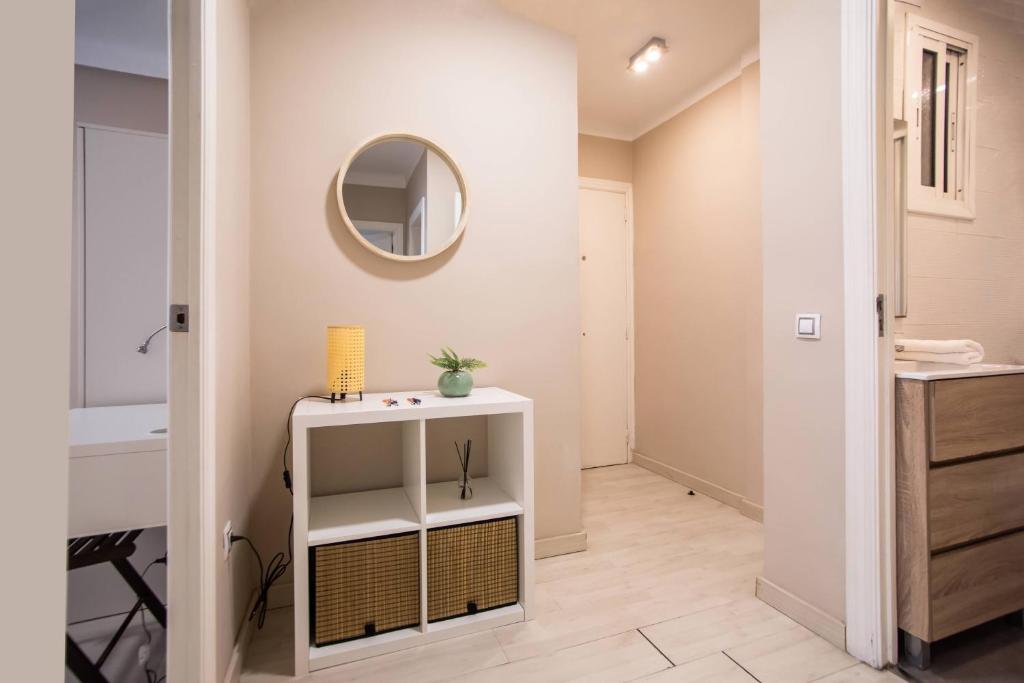 12TOGO1035 - Spacious Apartment near Camp Nou - 2