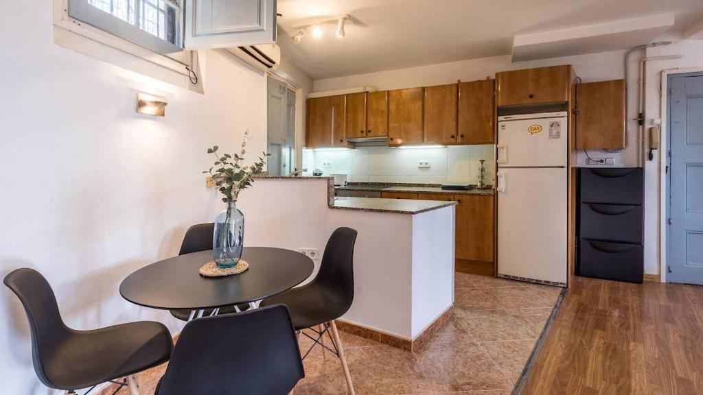 32ARA1086 - Newly refurbished 3BR flat - 3