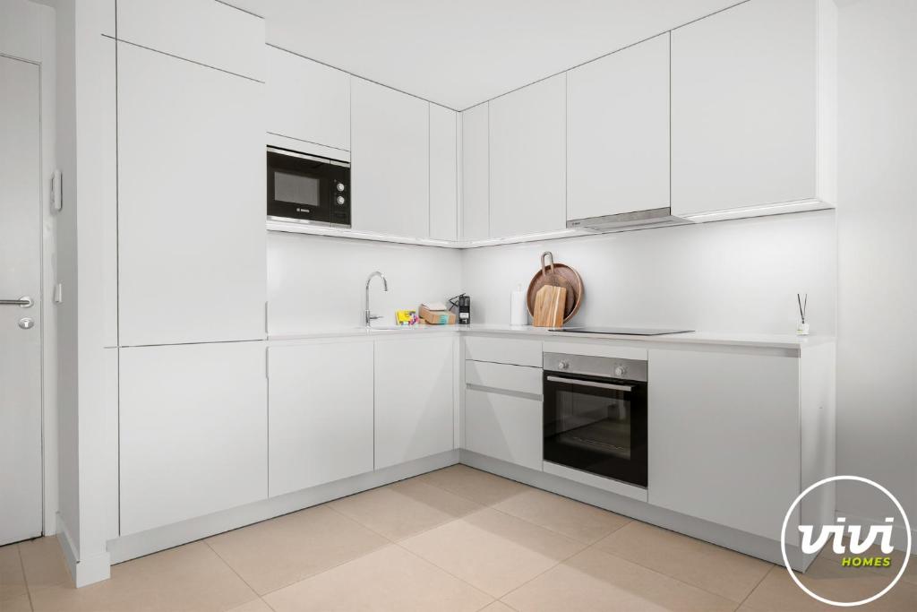 ViVi Homes Bahia View Terrace - Pool - Gym - 5