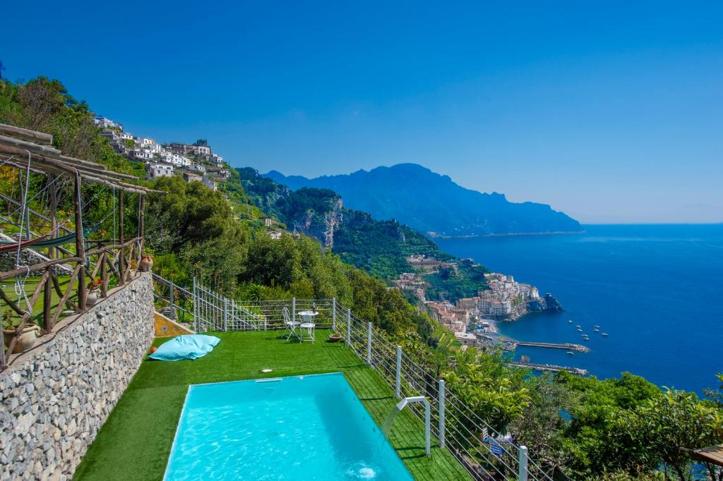 Exclusive Villa, private pool with Amalfi view 300 stairs from the road by Wonder Tour - 1