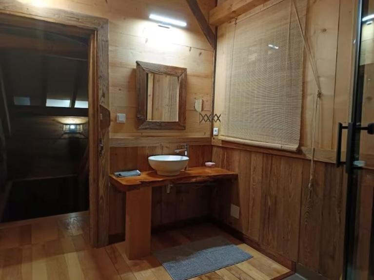 Charmant chalet 10 pers SPA 5 pers station ski 4 stars - 2