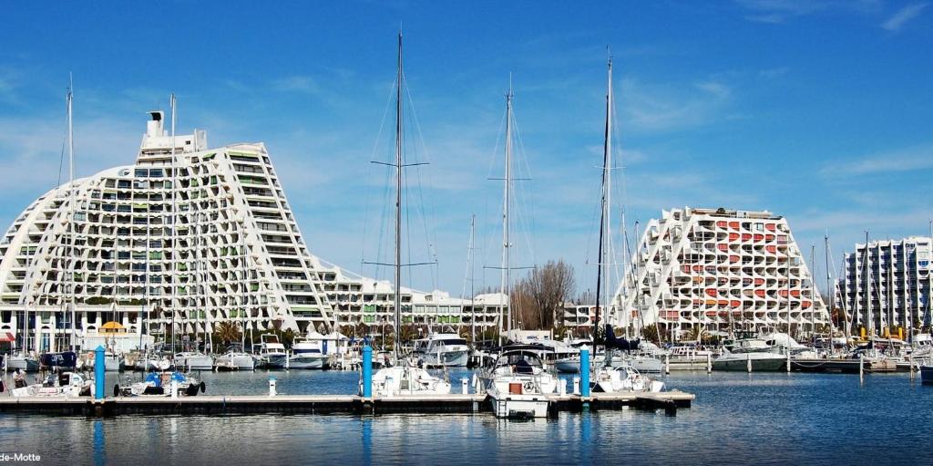 Coeur de ville, studio avec parking N73 - 1