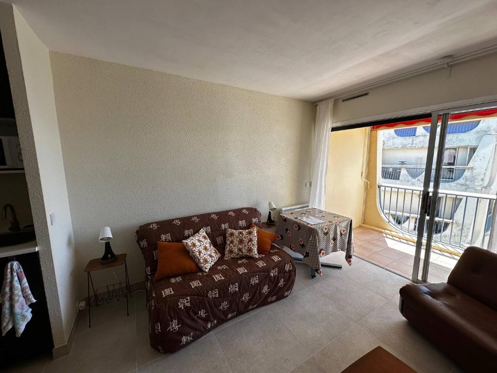 Coeur de ville, studio avec parking N73 - 3