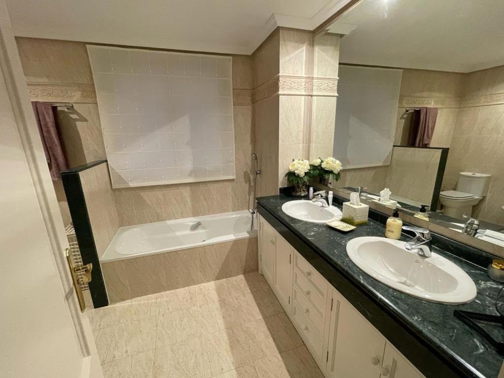 Luxury apt Benahavís Monthly Stays Spa and SeaViews - 4