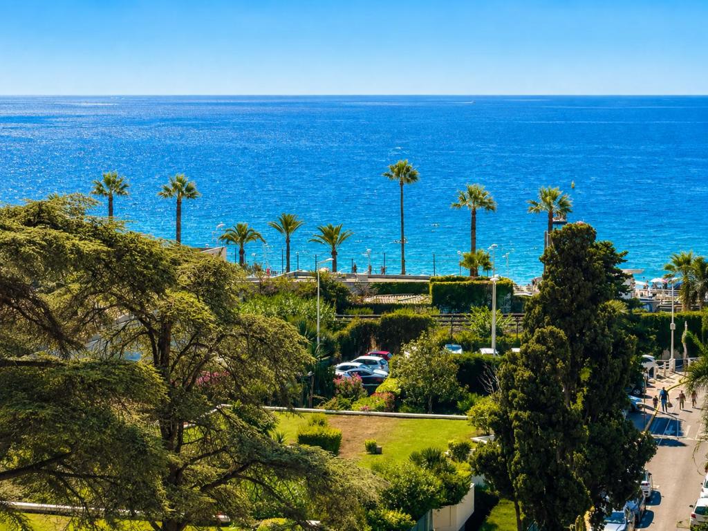 Riviera Sea View by Connexion - 3
