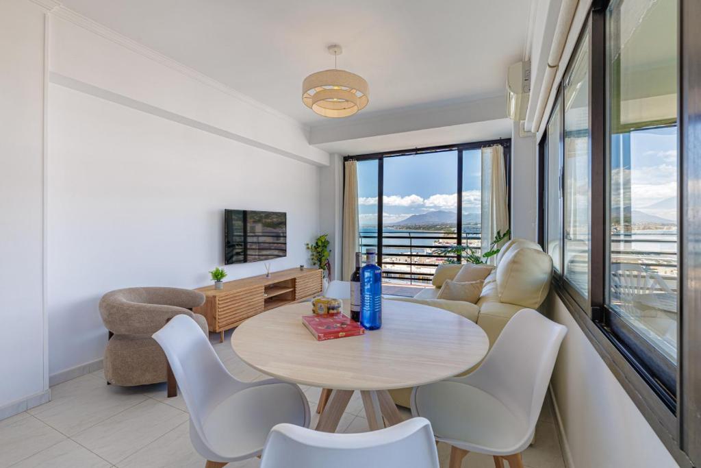 Marbella Beachfront with La Concha Views - 5