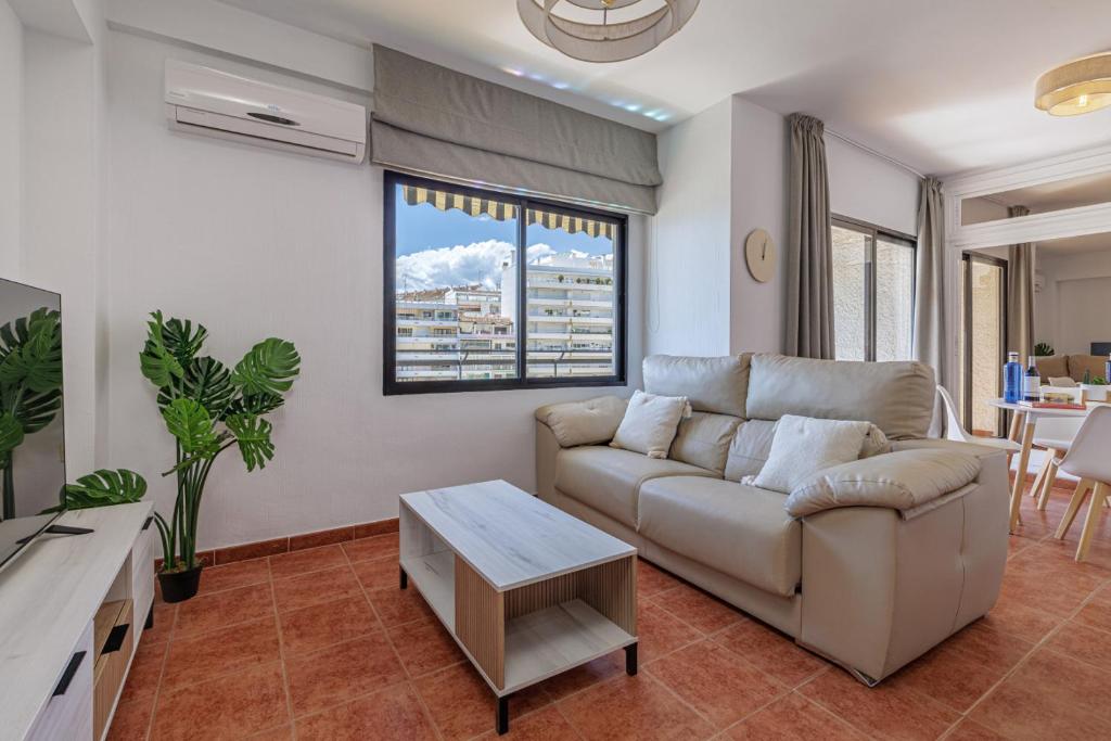 Marbella Beachfront 1BR with Bathtub - 5