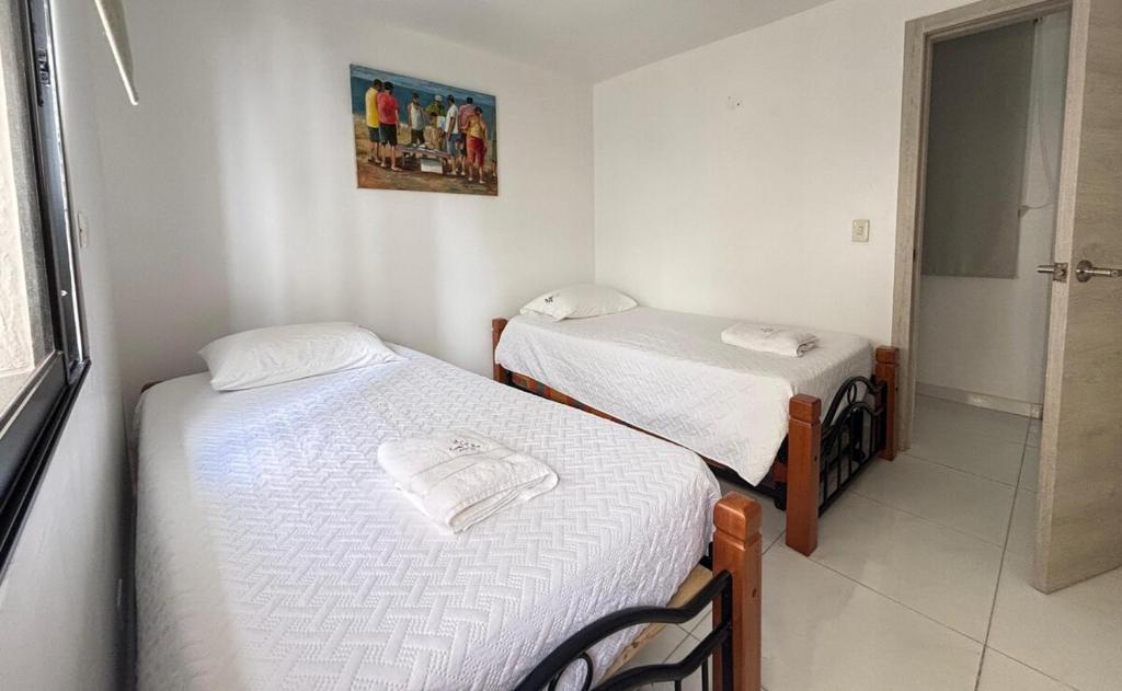 Comfortable family-friendly oceanfront apartment in Laguito - 4