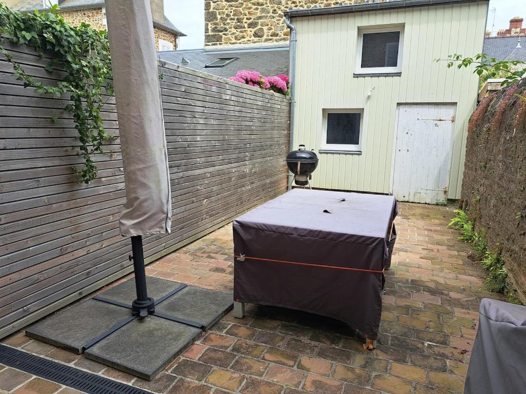 House in the center of Dinard, 250 m from the beach, facing St Malo - 2
