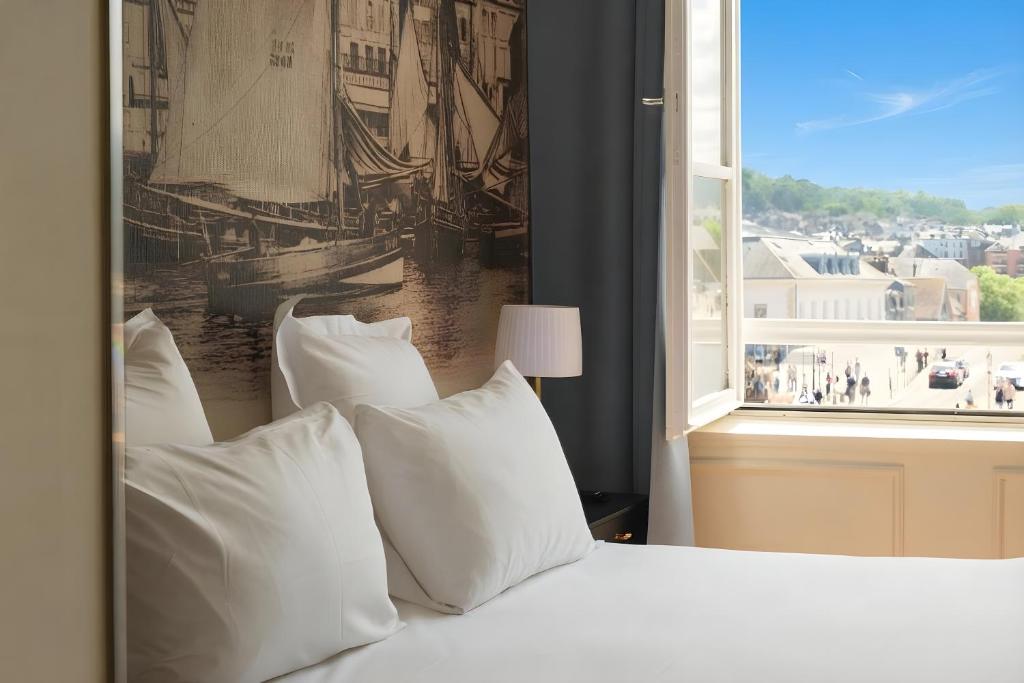Best Western Le Cheval Blanc -Vue sur le port-plein centre ville - 4