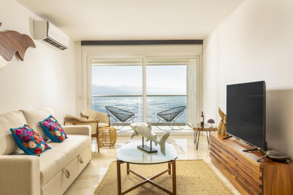 Gorgeous Full Oceanview 2-Bedroom Residence - 3