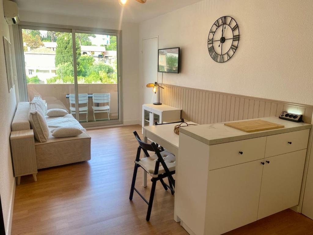 Appart centre ville - WIFI- Clim - Parking - Plage - 4