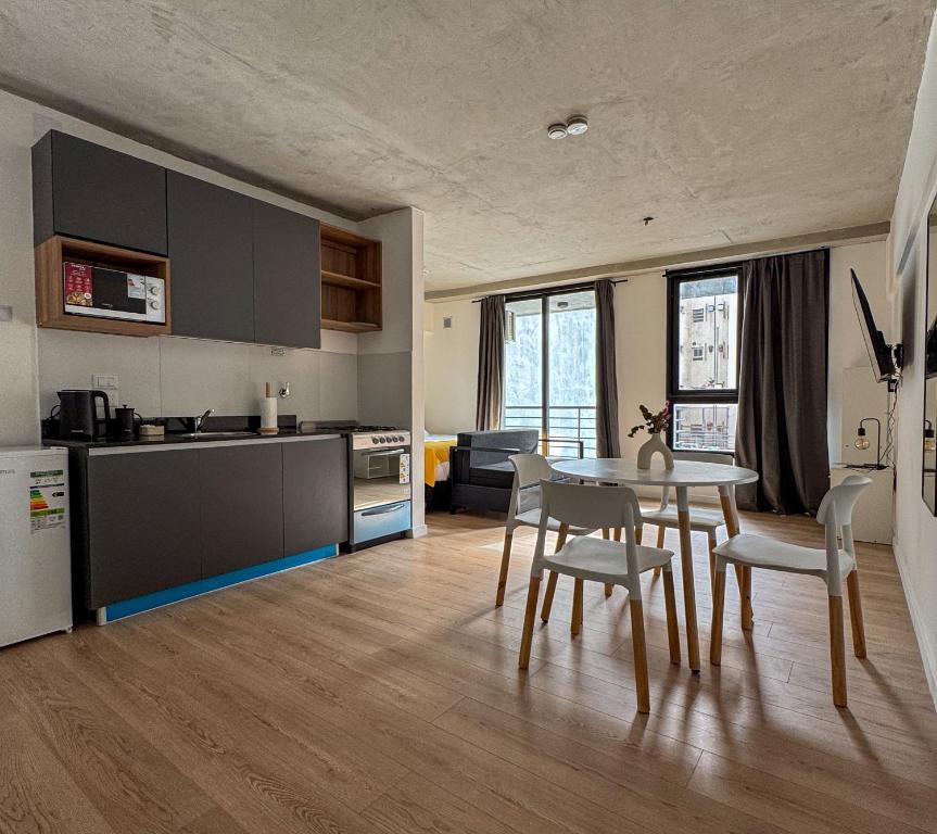 Estudio Moderno para 2-3, a metros del Movistar Arena - 1