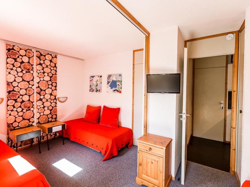Studio divisible pour 3 pers, prox commerces et pistes, parking gratuit, balcon - FR-1-329-13 - 1