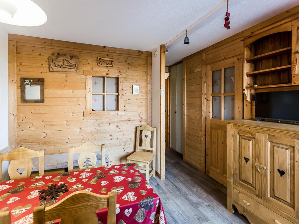 Charmant appartement rénové 2/3 pièces pour 5 pers, proche pistes et commerces, parking gratuit - FR-1-329-29 - 1