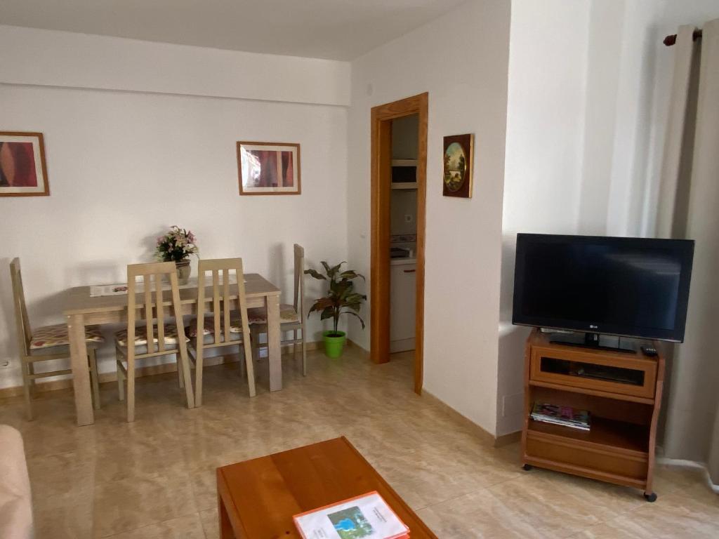 APARTAMENTO CON PISCINA en el centro - 5